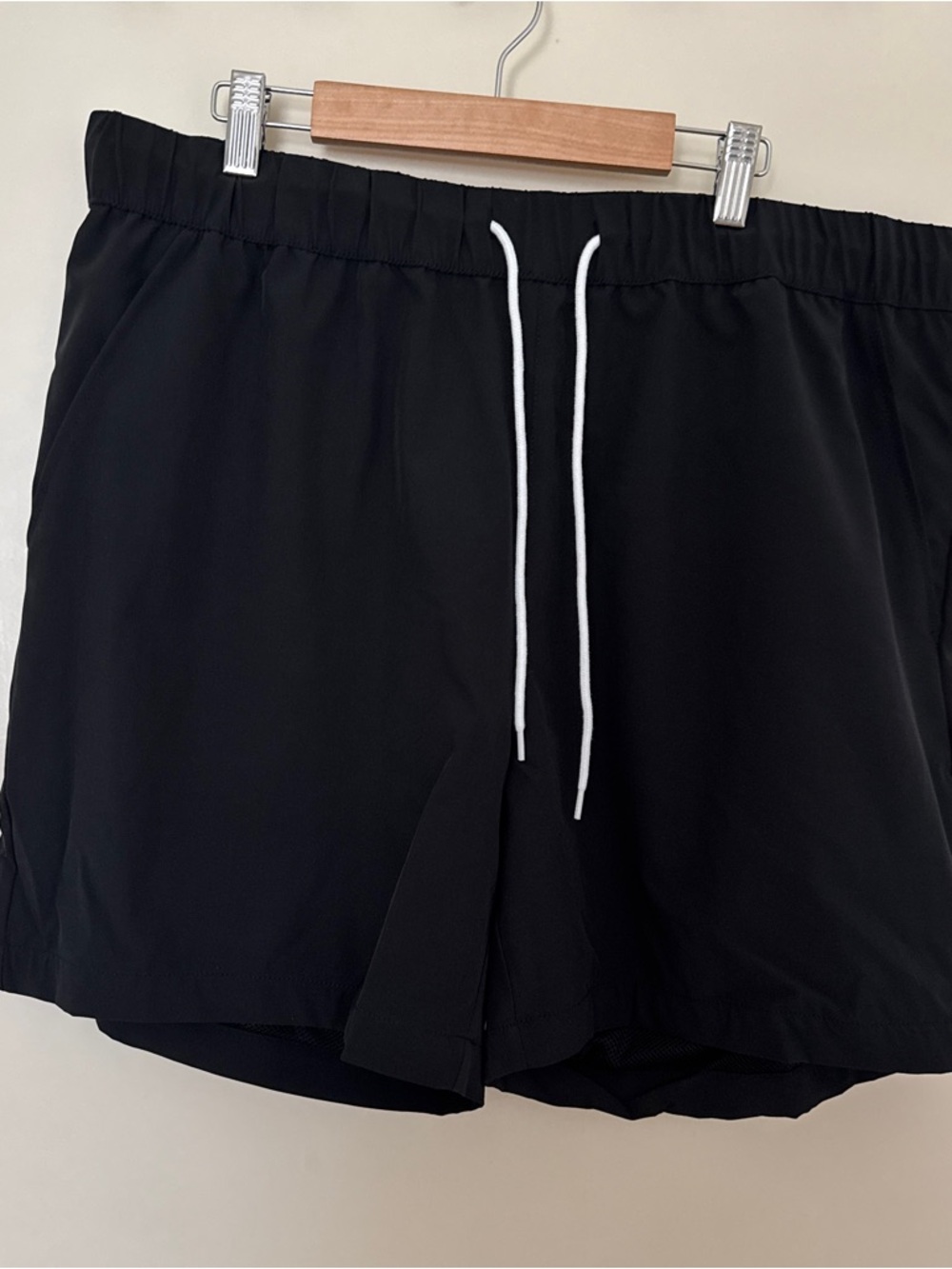 Original Use Black Drawstring Athletic Shorts size L